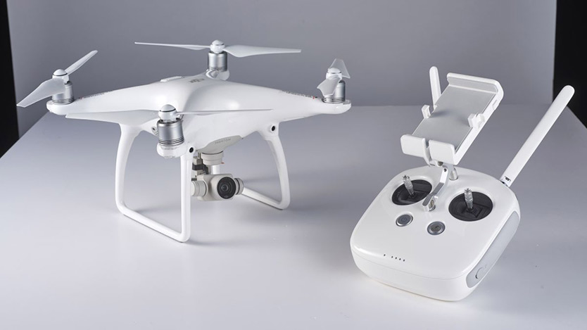 بررسی ویژگی های DJI PHANTOM 4