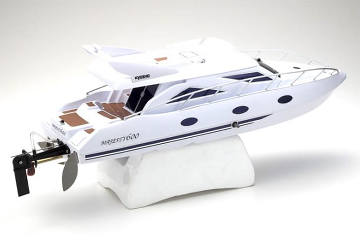 قایق کنترلی KYOSHO EP Majesty 600 40133