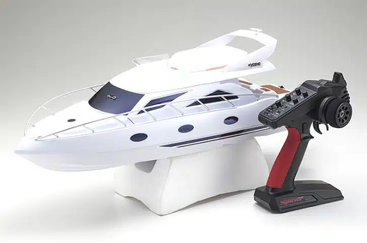 قایق کنترلی KYOSHO EP Majesty 600 قایق کنترلی KYOSHO EP Majesty 600 40133